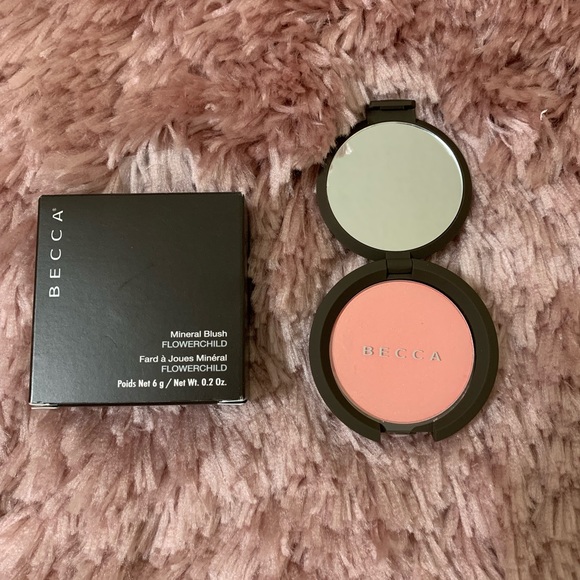 Becca - Mineral Blush in Flowerchild - Picture 2 of 4